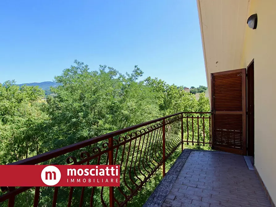 Immagine 18 di Appartamento in vendita  in Via Del Vallato 29 a Castelraimondo