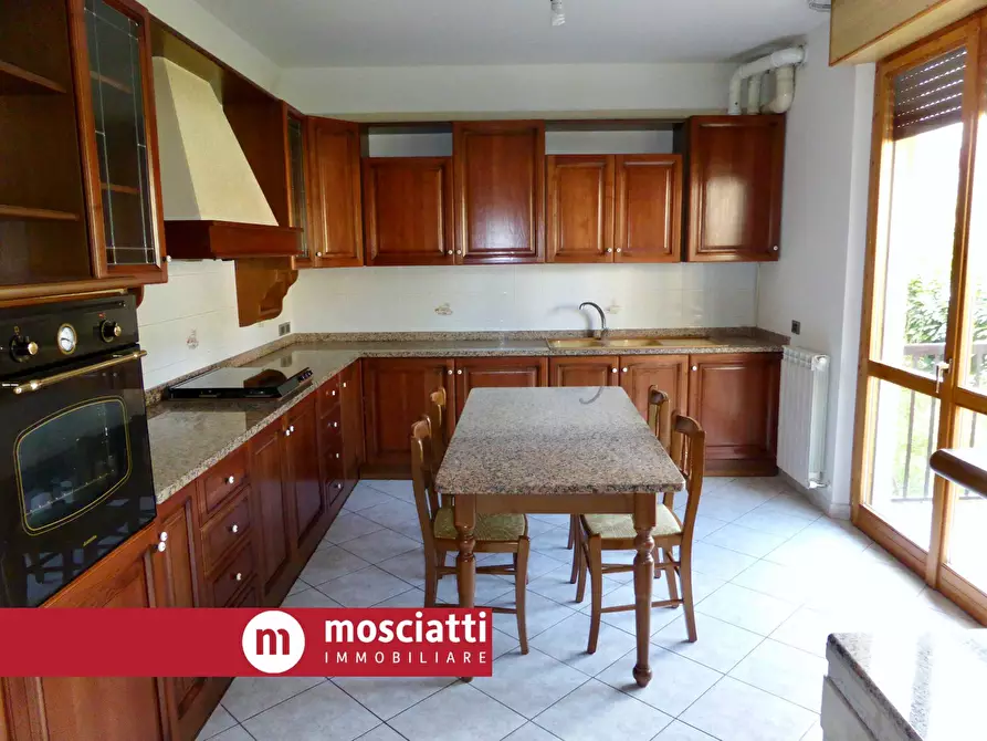 Immagine 5 di Appartamento in vendita  in Circonvallazione 61/A a Esanatoglia