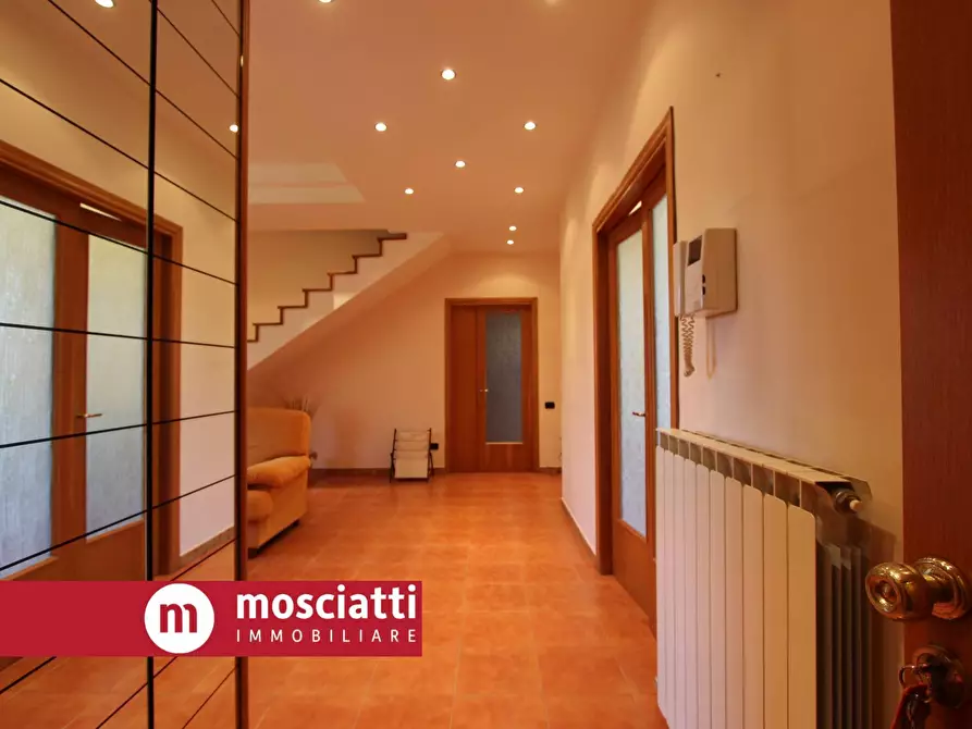 Immagine 4 di Casa indipendente in vendita  in Via Del Vallato 29 a Castelraimondo