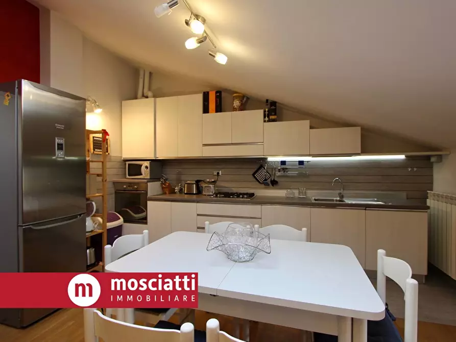 Immagine 6 di Attico in vendita  in Via Enrico Mattei 35 a Castelraimondo