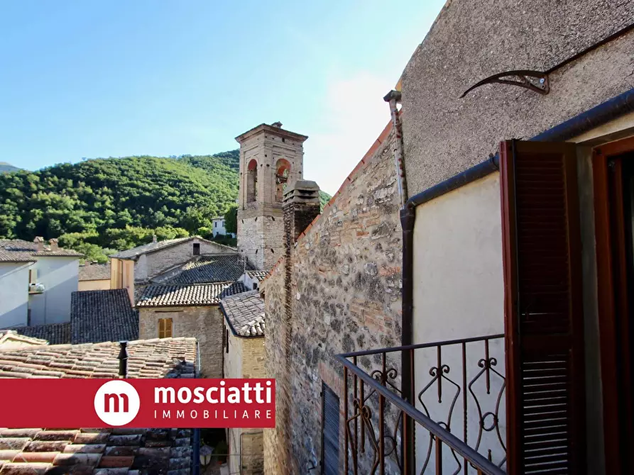 Immagine 10 di Casa indipendente in vendita  in Via Strada Nuova 30 a Esanatoglia