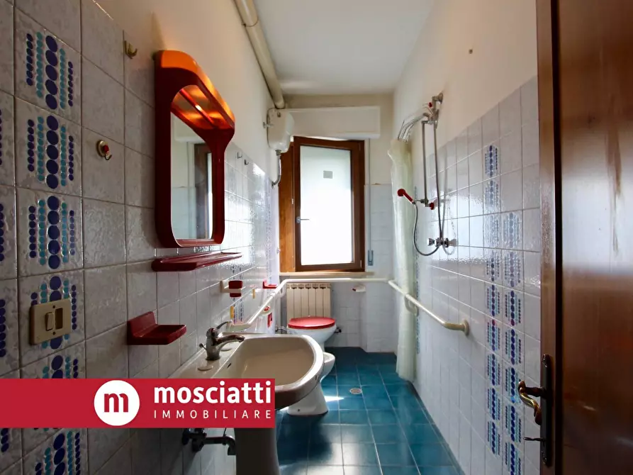 Immagine 3 di Appartamento in vendita  in Via Enrico Fermi 2 a Esanatoglia