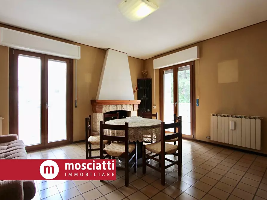 Immagine 5 di Appartamento in vendita  in Via Enrico Fermi 2 a Esanatoglia