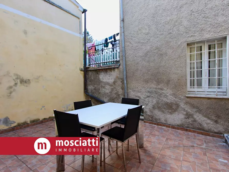 Immagine 5 di Casa indipendente in vendita  in Via Damiano Chiesa 30/32 a Esanatoglia