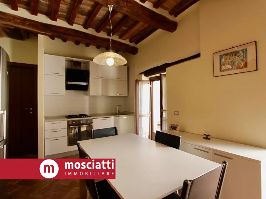 Immagine 2 di Casa indipendente in vendita  in Via Damiano Chiesa 30/32 a Esanatoglia