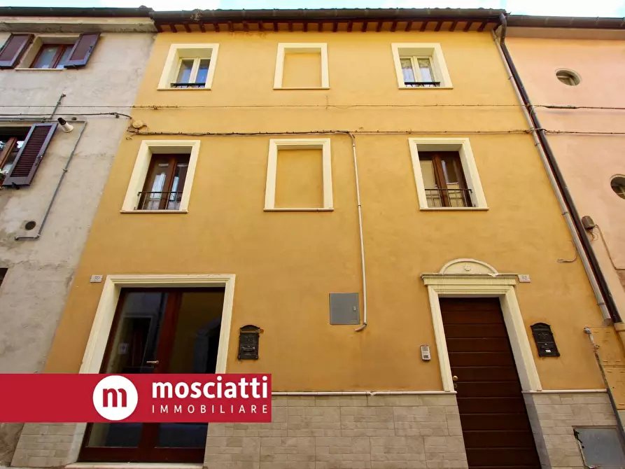 Immagine 14 di Casa indipendente in vendita  in Via Damiano Chiesa 30/32 a Esanatoglia