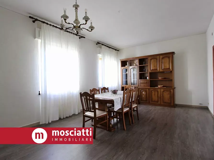 Immagine 4 di Appartamento in vendita  in Via Fidanza 9 a Esanatoglia