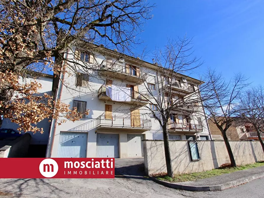 Immagine 2 di Appartamento in vendita  in Via F. Nuzi 12 a Esanatoglia