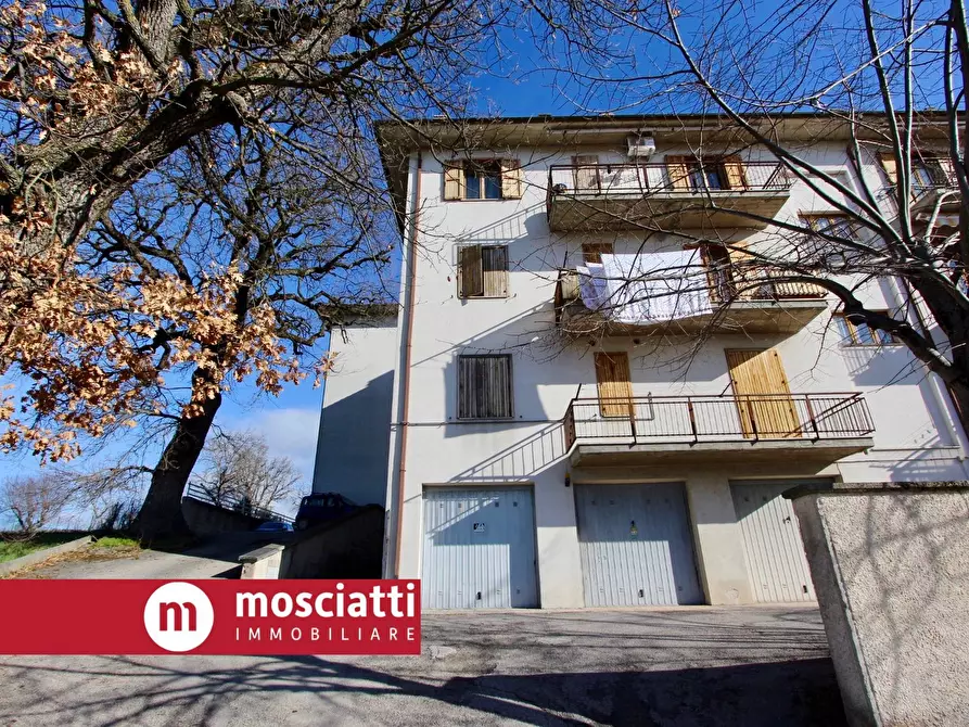 Immagine 3 di Appartamento in vendita  in Via F. Nuzi 12 a Esanatoglia