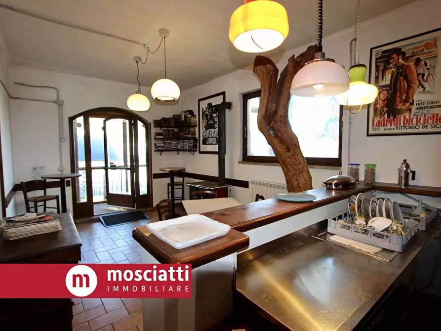 Immagine 7 di Locale commerciale in affitto  in Frazione Maddalena a Muccia