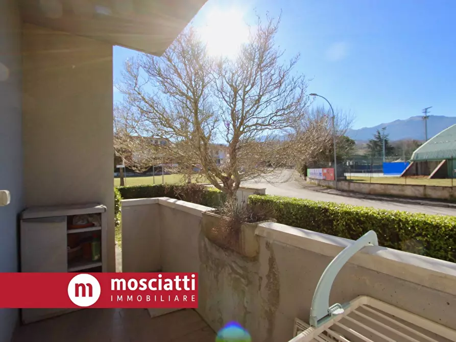Immagine 8 di Appartamento in vendita  in Via Aldo Moro 21 a Esanatoglia