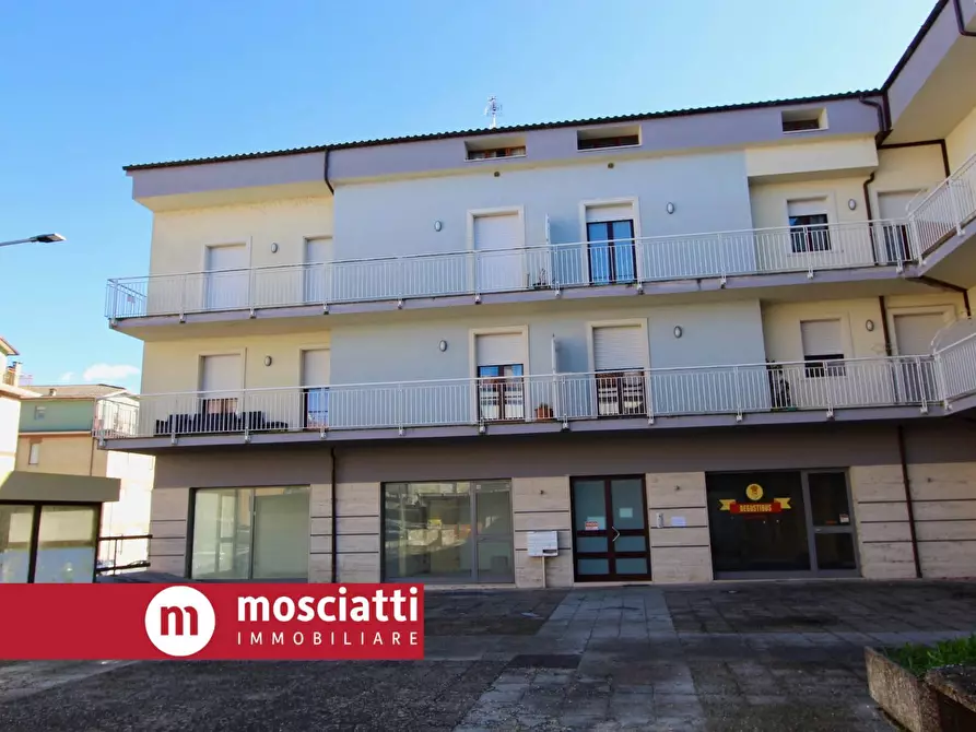 Immagine 2 di Appartamento in vendita  in Via Enrico Mattei 29 a Castelraimondo