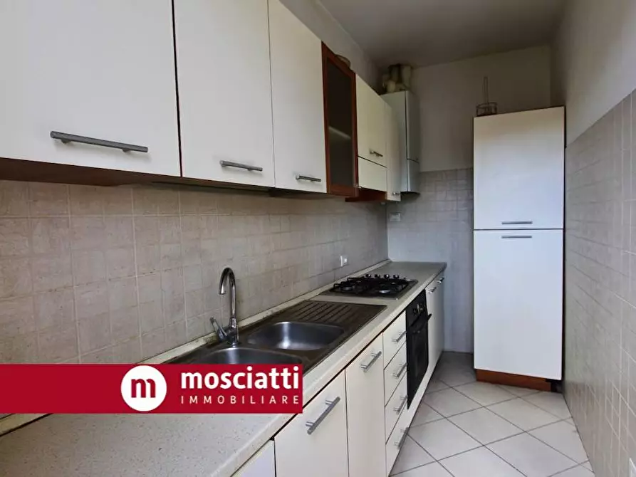 Immagine 9 di Appartamento in vendita  in Via Enrico Mattei 29 a Castelraimondo