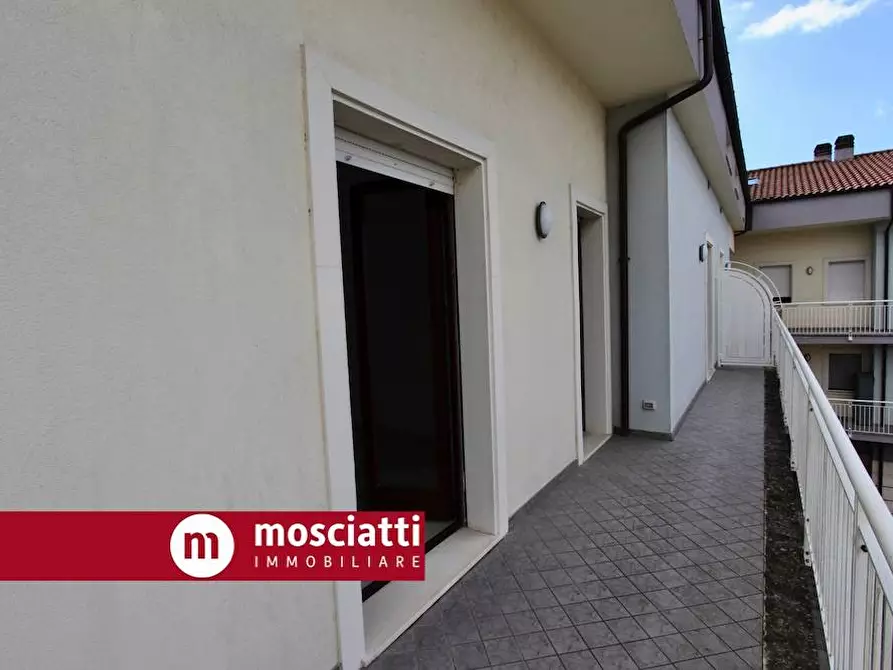 Immagine 14 di Appartamento in vendita  in Via Enrico Mattei 29 a Castelraimondo