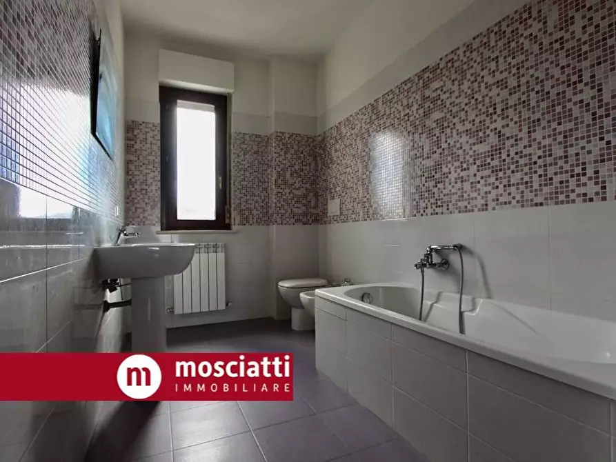 Immagine 16 di Appartamento in vendita  in Via Enrico Mattei 29 a Castelraimondo