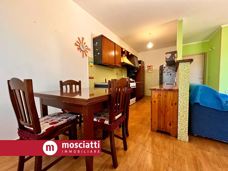 Immagine 6 di Palazzo in vendita  in Frazione Collina 77 a Castelraimondo