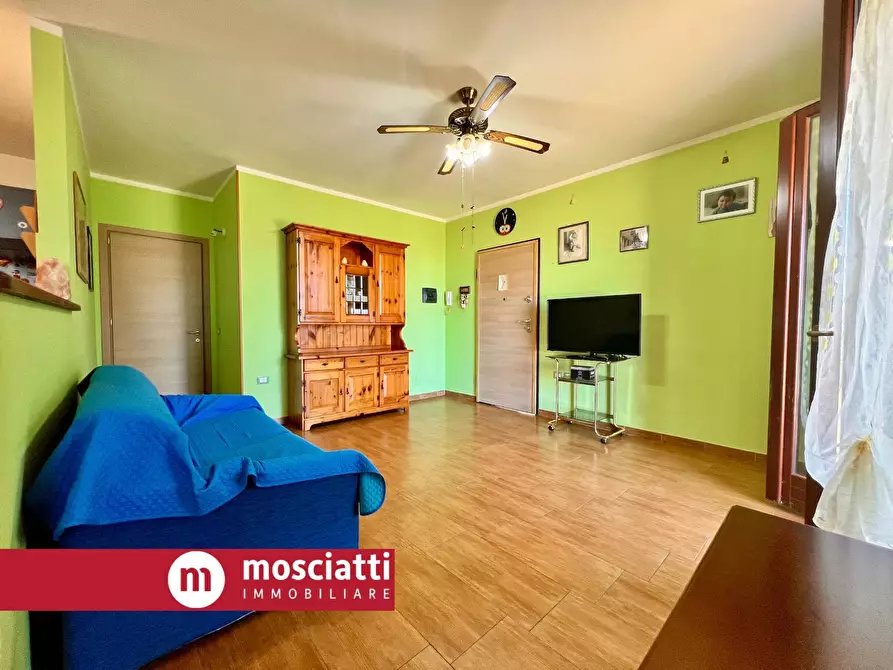 Immagine 7 di Palazzo in vendita  in Frazione Collina 77 a Castelraimondo