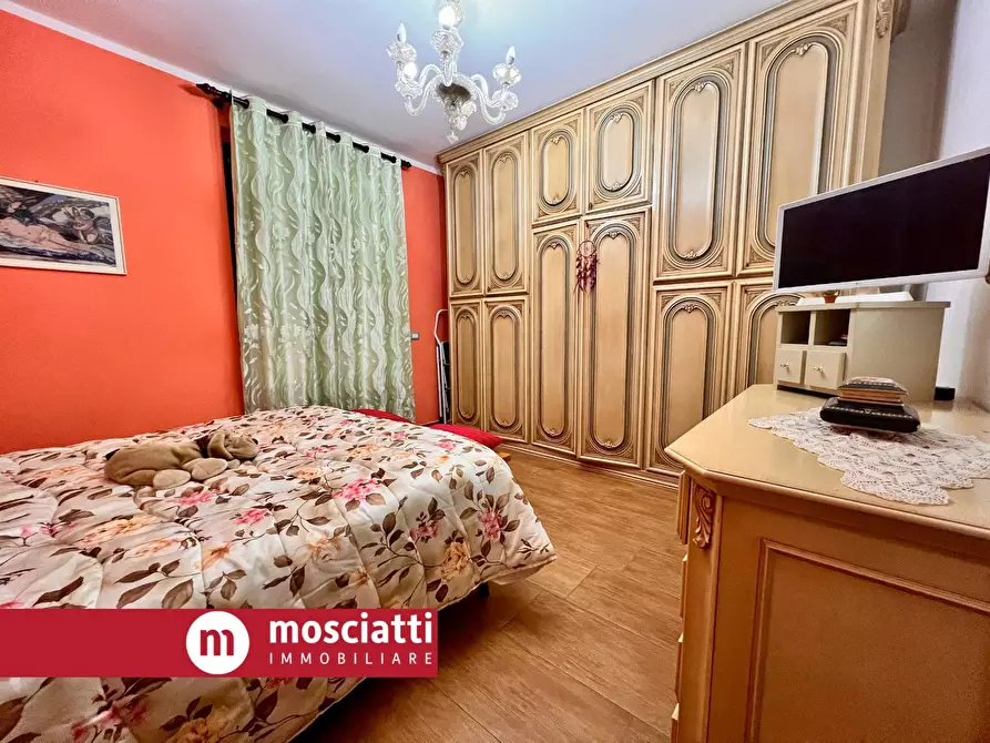 Immagine 8 di Palazzo in vendita  in Frazione Collina 77 a Castelraimondo