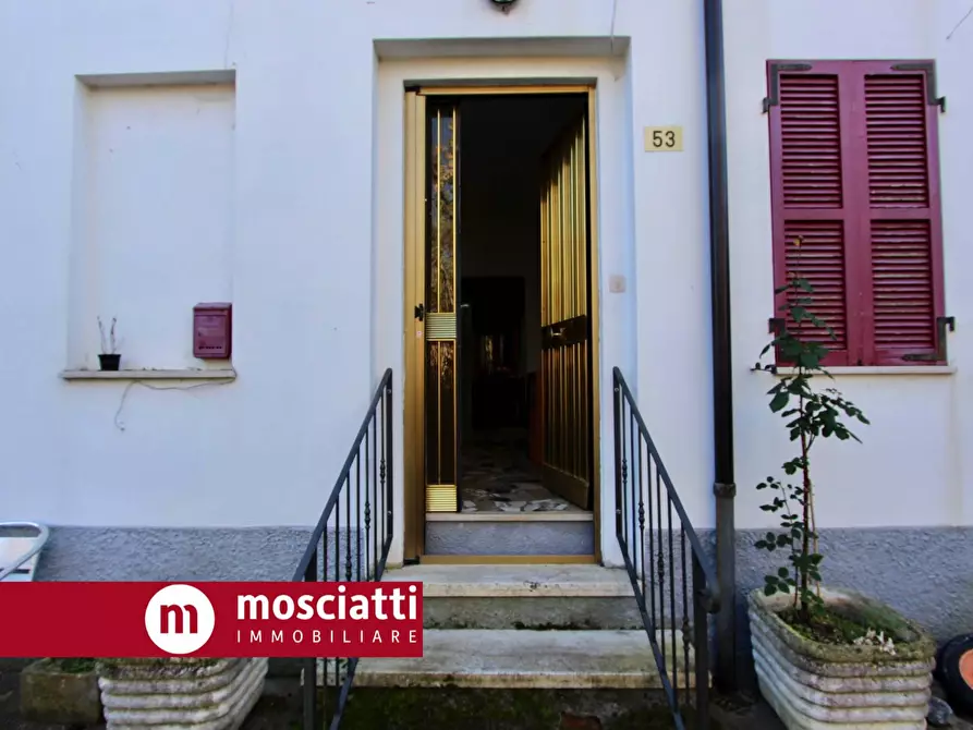 Immagine 2 di Casa indipendente in vendita  in Frazione Rocchetta Bassa a Fabriano