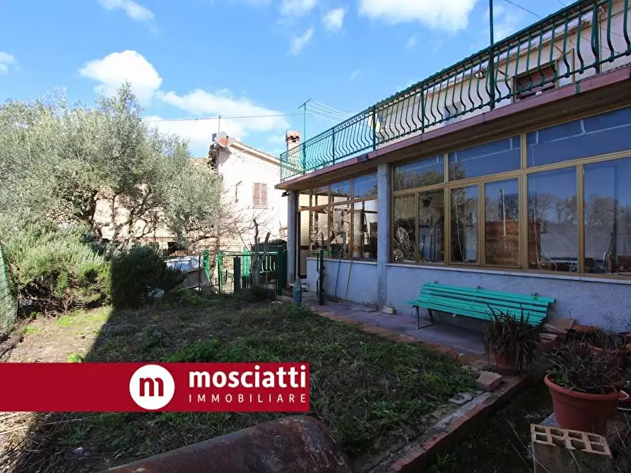 Immagine 1 di Casa indipendente in vendita  in Località Collaiello 7 a Castelraimondo