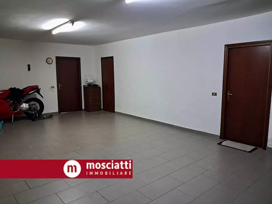 Immagine 17 di Villetta a schiera in vendita  in Via Aldo Moro 9 a Esanatoglia