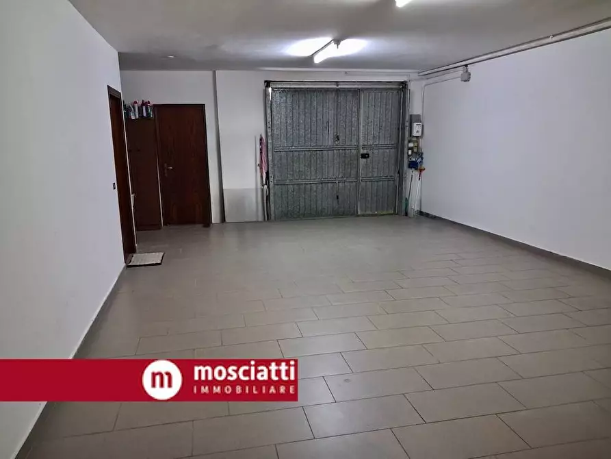 Immagine 20 di Villetta a schiera in vendita  in Via Aldo Moro 9 a Esanatoglia
