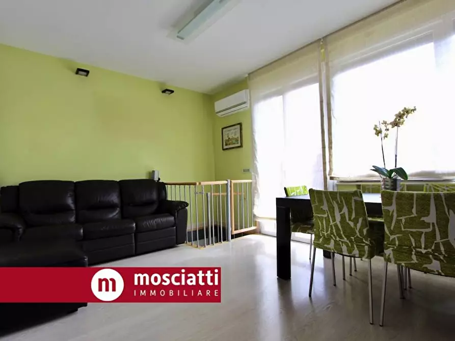 Immagine 2 di Appartamento in vendita  in Via IV Novembre 57 a Castelraimondo