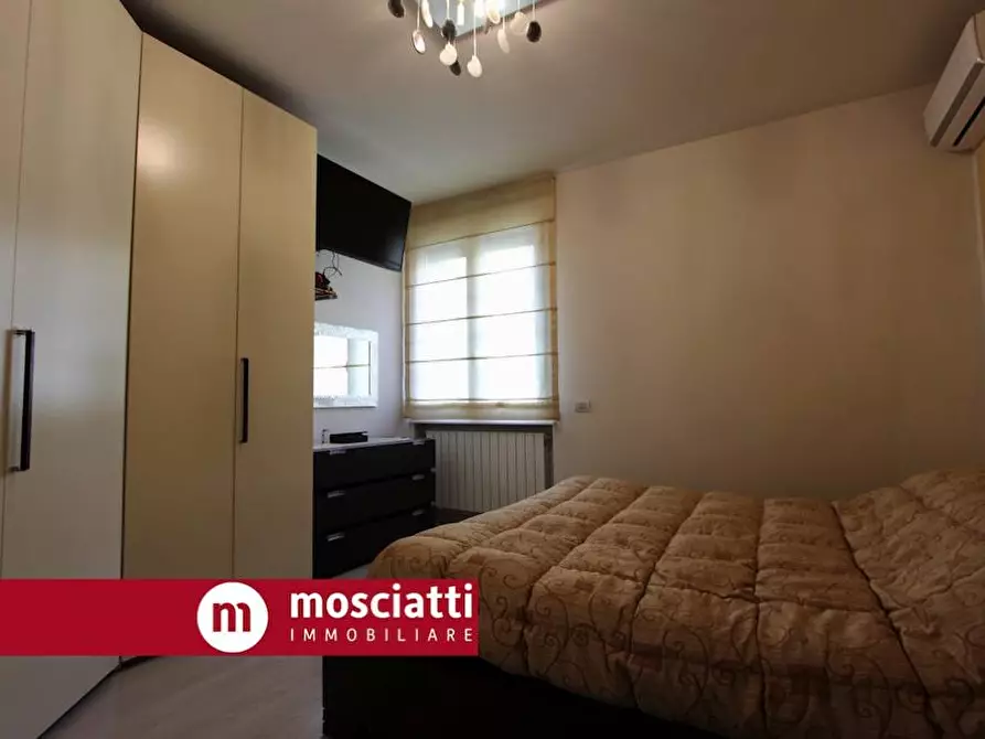 Immagine 10 di Appartamento in vendita  in Via IV Novembre 57 a Castelraimondo