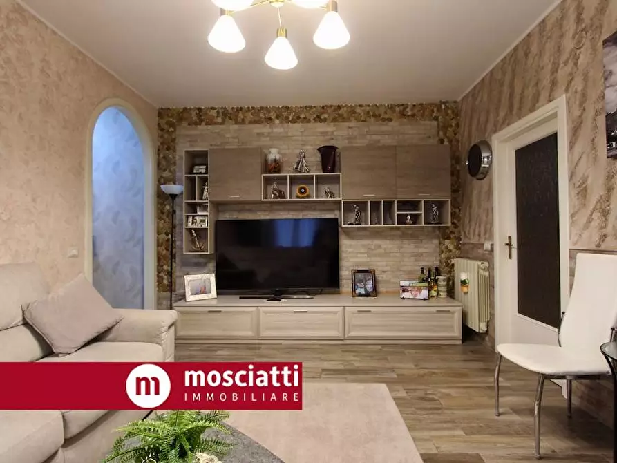 Immagine 3 di Appartamento in vendita  in Via Enrico Mattei 14 a Castelraimondo