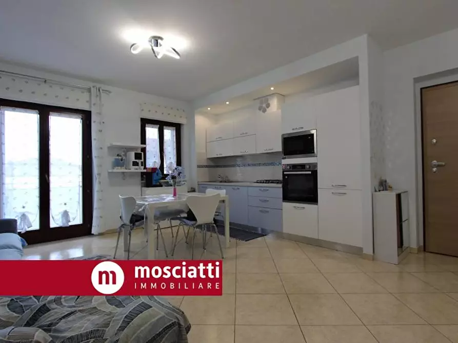 Immagine 5 di Appartamento in vendita  in Via Nannino Crescentini 3 a Esanatoglia