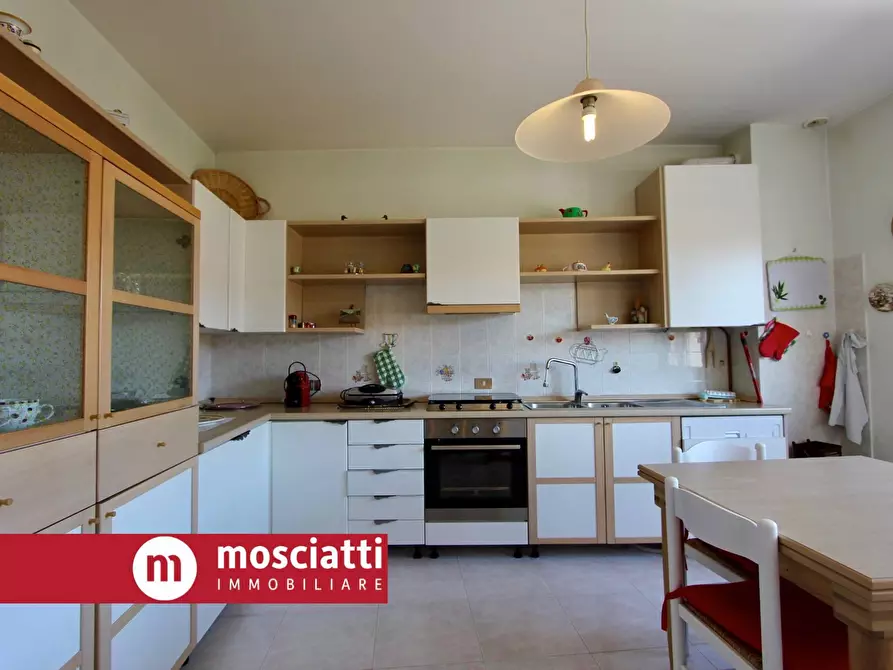 Immagine 7 di Appartamento in vendita  in Via Matteotti 46 a Esanatoglia