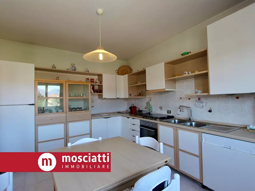 Immagine 8 di Appartamento in vendita  in Via Matteotti 46 a Esanatoglia