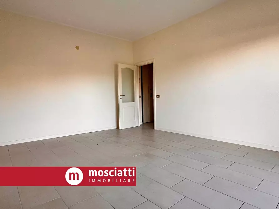 Immagine 3 di Appartamento in vendita  in Via Alberico Pacini a Esanatoglia