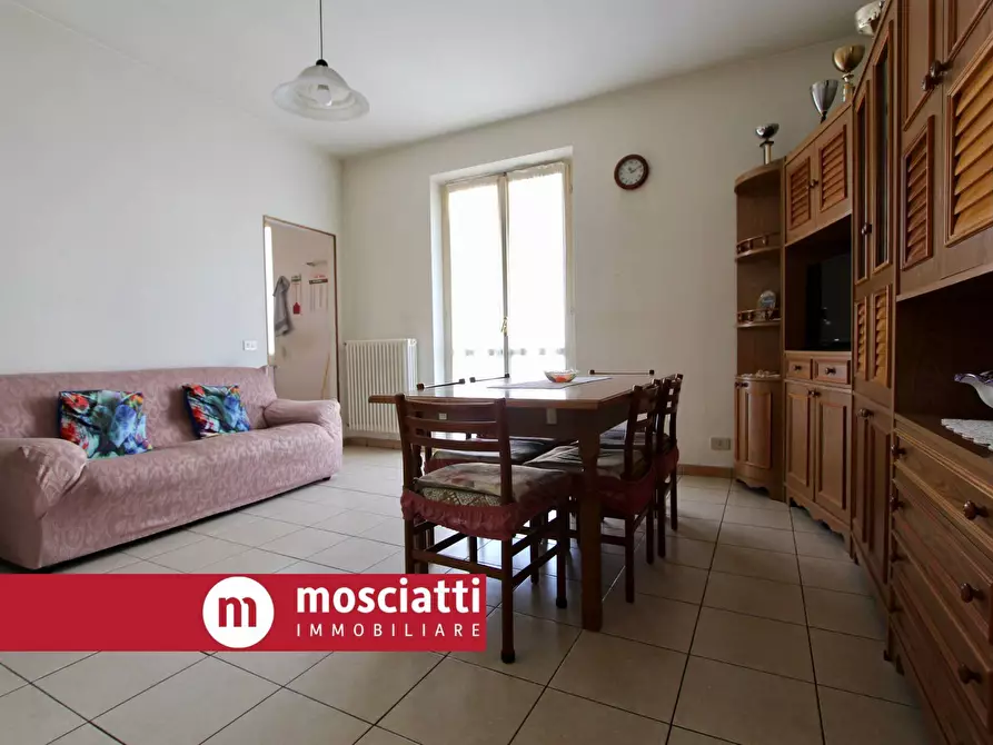 Immagine 4 di Appartamento in vendita  in Via Borgo Nazario Sauro 22 a Esanatoglia