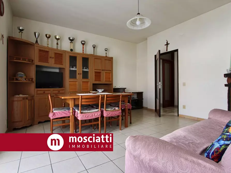 Immagine 5 di Appartamento in vendita  in Via Borgo Nazario Sauro 22 a Esanatoglia