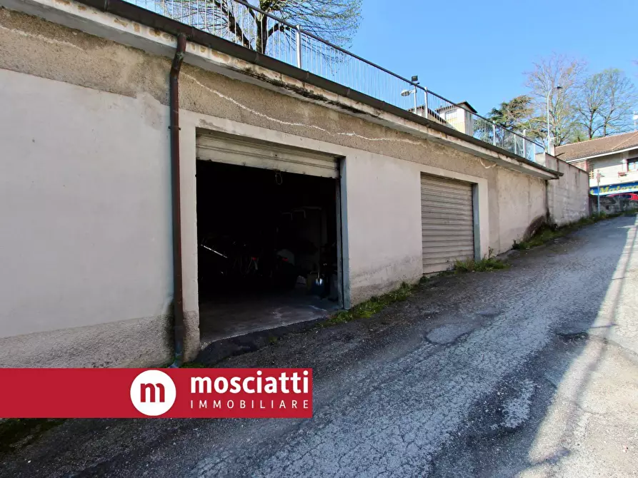 Immagine 11 di Appartamento in vendita  in Via Borgo Nazario Sauro 22 a Esanatoglia