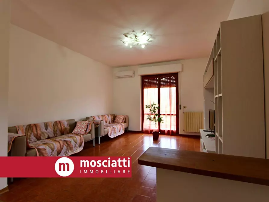 Immagine 4 di Appartamento in vendita  in Via Madonna Dei Pantani 6 a Esanatoglia