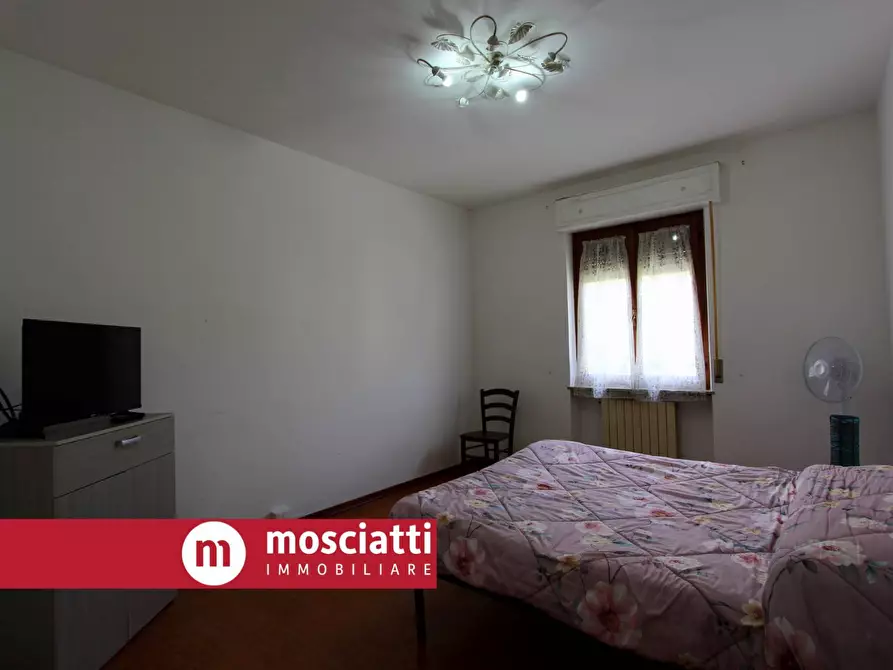 Immagine 12 di Appartamento in vendita  in Via Madonna Dei Pantani 6 a Esanatoglia