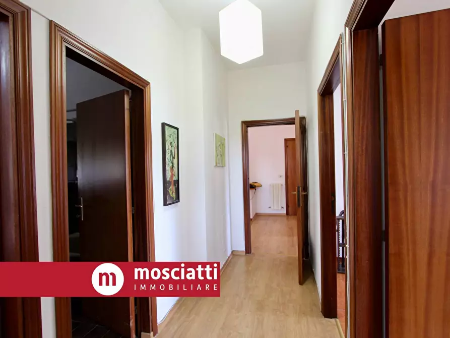 Immagine 14 di Appartamento in vendita  in Via Madonna Dei Pantani 6 a Esanatoglia