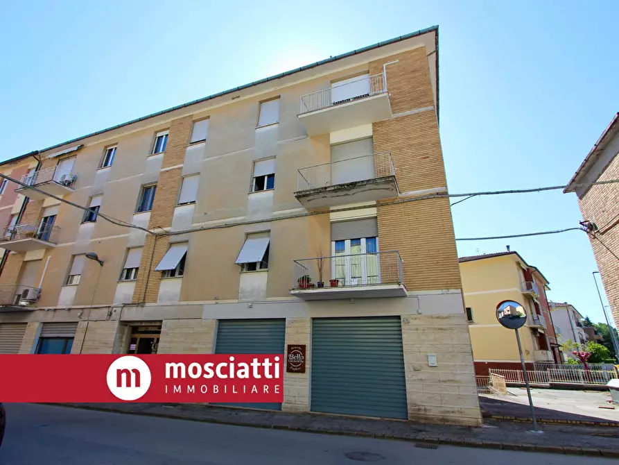 Immagine 2 di Appartamento in vendita  in Via Kennedy 32 a Esanatoglia
