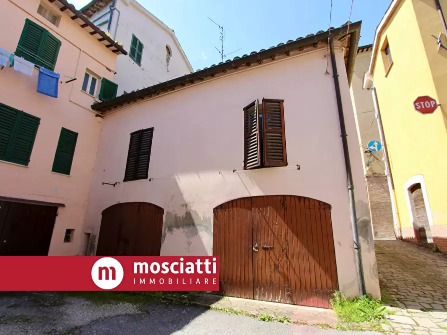 Immagine 4 di Casa indipendente in vendita  in Via Beata Mattia 38 a Esanatoglia