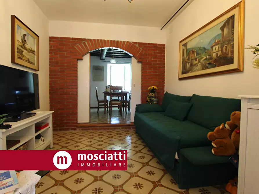 Immagine 2 di Casa indipendente in vendita  in Località Acquosi 22 a Castelraimondo