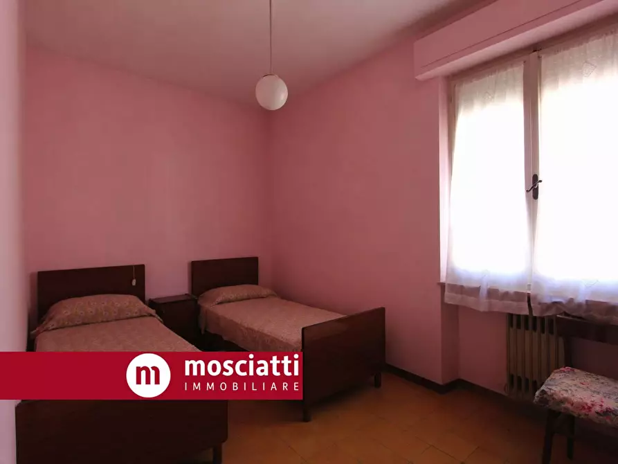 Immagine 14 di Appartamento in vendita  in Via B. G. Finaguerra 2 a Esanatoglia