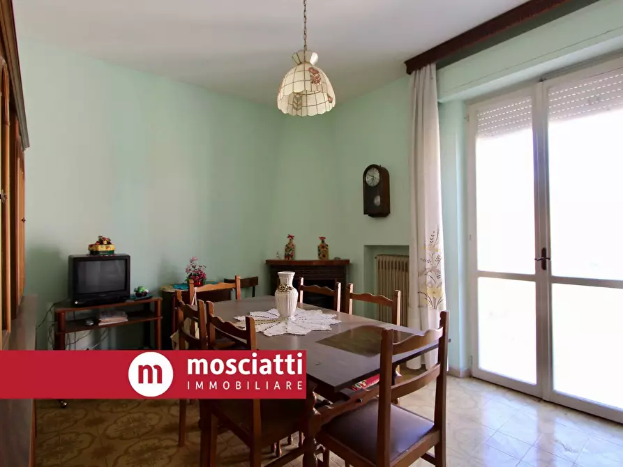 Immagine 5 di Appartamento in vendita  in Via B. G. Finaguerra 2 a Esanatoglia