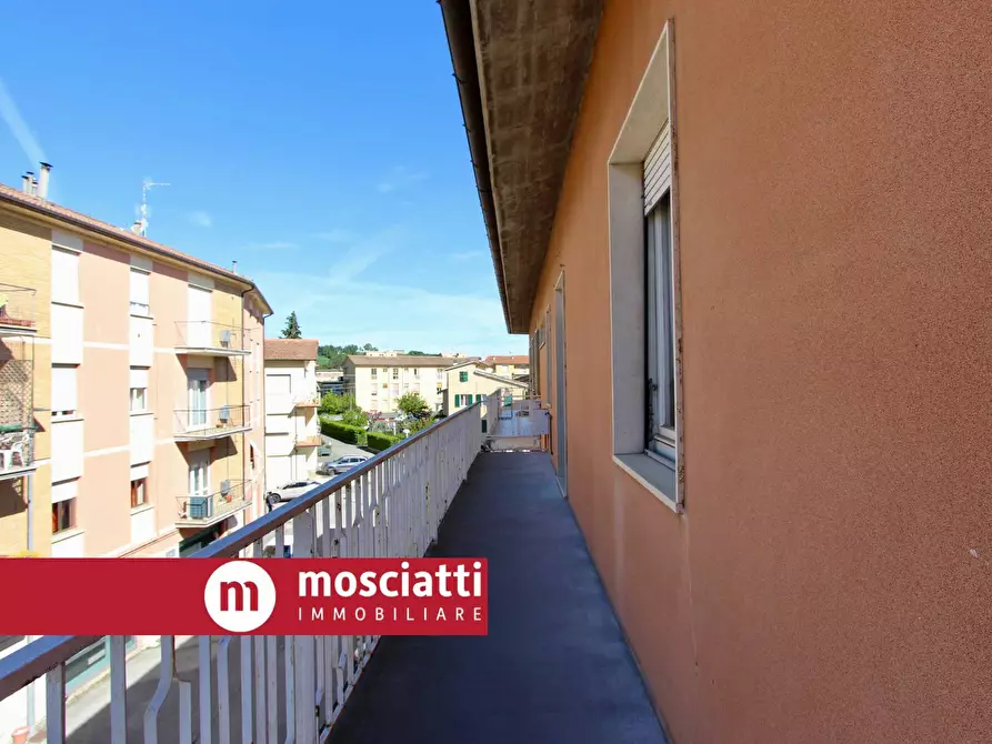 Immagine 7 di Appartamento in vendita  in Via B. G. Finaguerra 2 a Esanatoglia