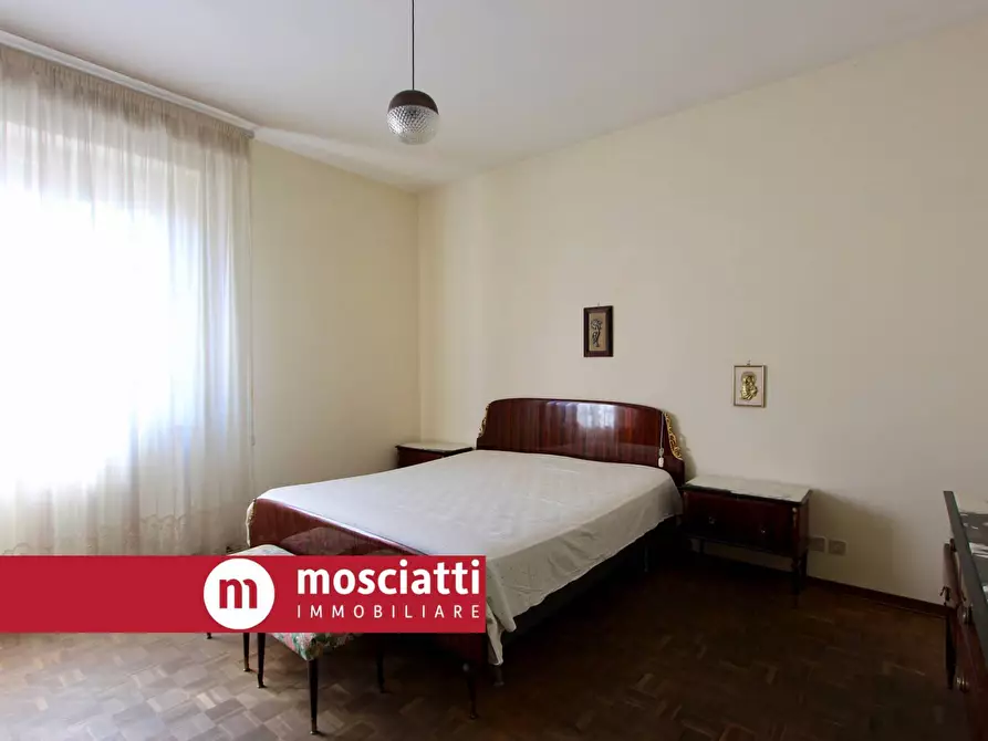 Immagine 12 di Appartamento in vendita  in Via B. G. Finaguerra 2 a Esanatoglia