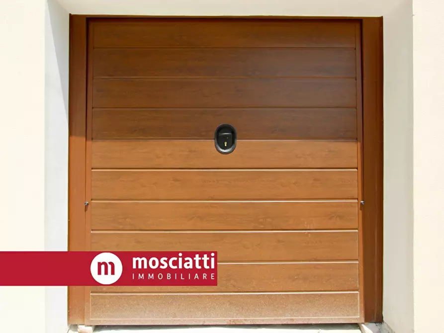 Immagine 11 di Casa indipendente in vendita  in Strada Settempedana a Castelraimondo