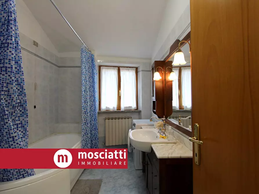 Immagine 10 di Casa indipendente in vendita  in Vicolo Case Bruciate 8 a Esanatoglia