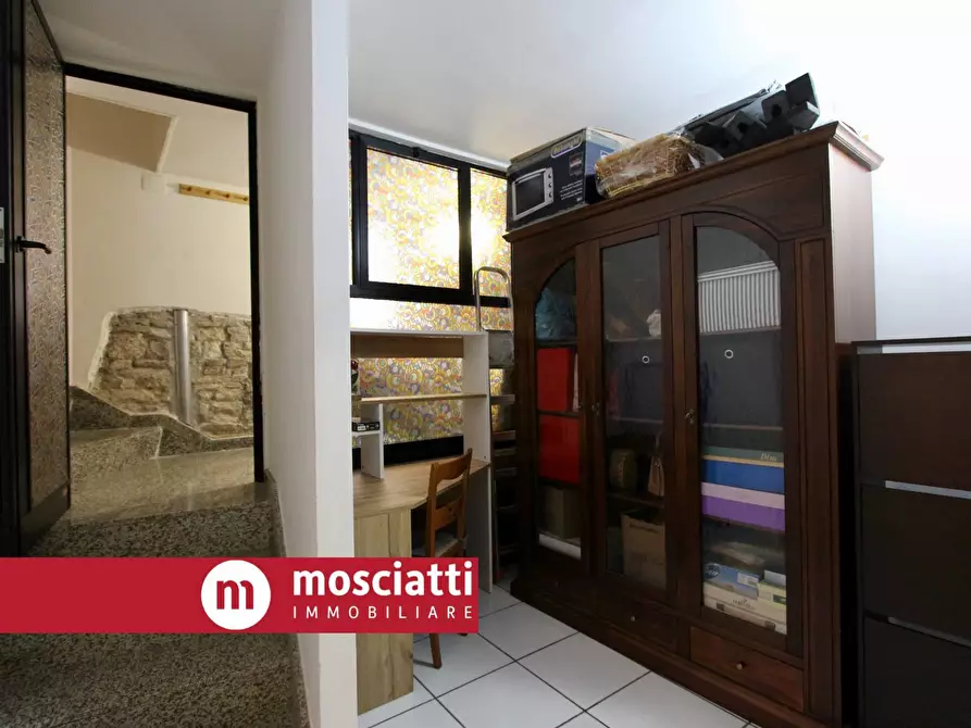 Immagine 13 di Casa indipendente in vendita  in Vicolo Case Bruciate 8 a Esanatoglia