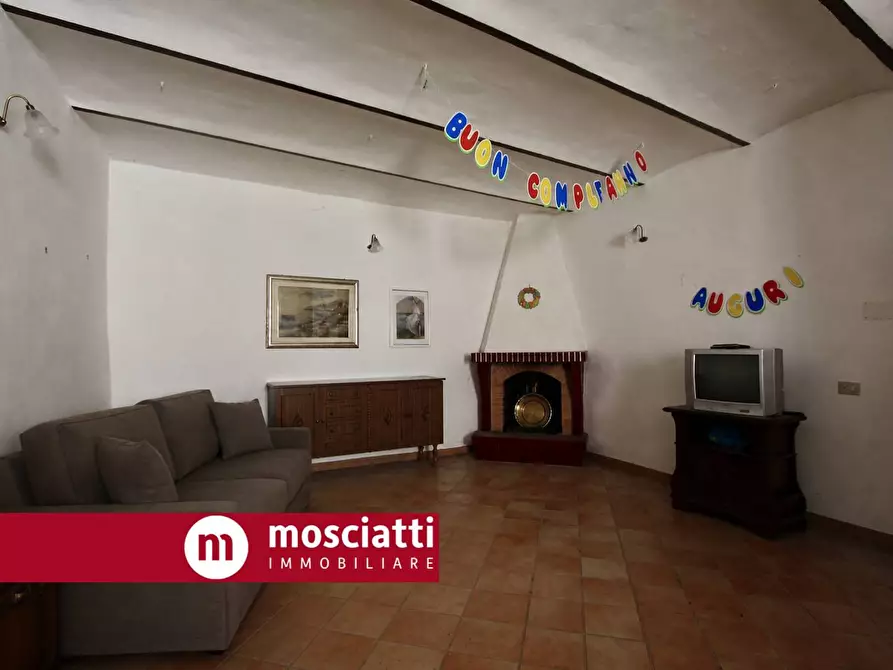 Immagine 3 di Casa indipendente in vendita  in Via Piane 92 a Esanatoglia